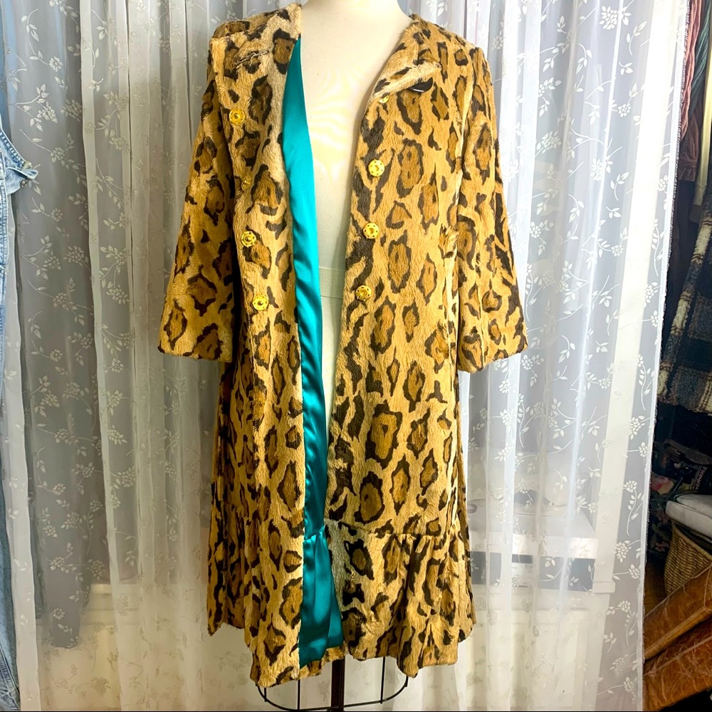 Beth Bowley classic Cheetah car coat size 8